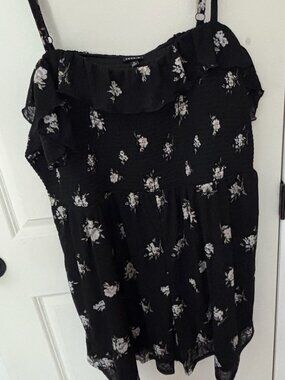Torrid Black Floral Ruffle Romper Plus Size 4